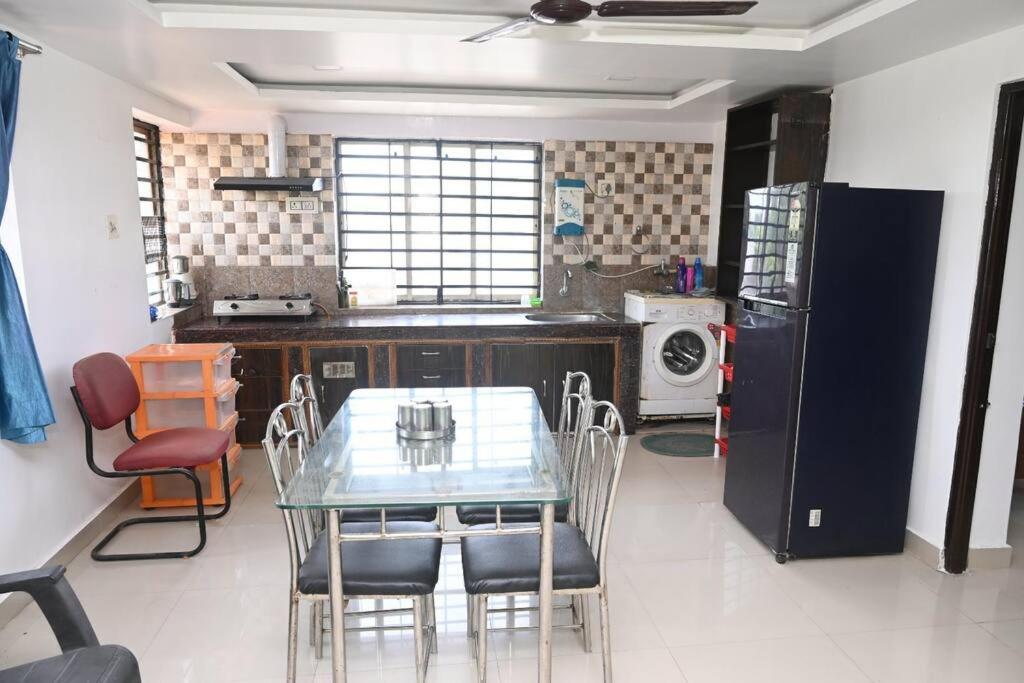 Beautiful Gardenterrace 2 Bhk In Posh City Center Lejlighed Bhubaneswar Eksteriør billede