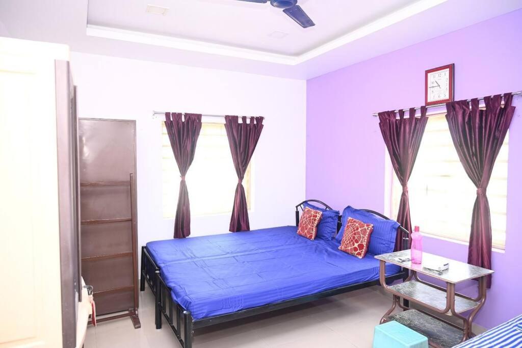 Beautiful Gardenterrace 2 Bhk In Posh City Center Lejlighed Bhubaneswar Eksteriør billede